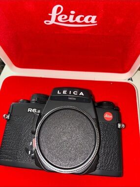 Leica R6.2 Black Body New in Box NEVER USED MINT CONDITION w Case Strap Germany